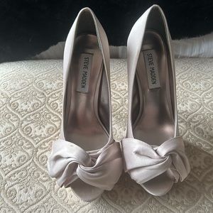 Steve Madden Knot Front Heels - Champagne